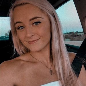 Meet your Posher, Lexi